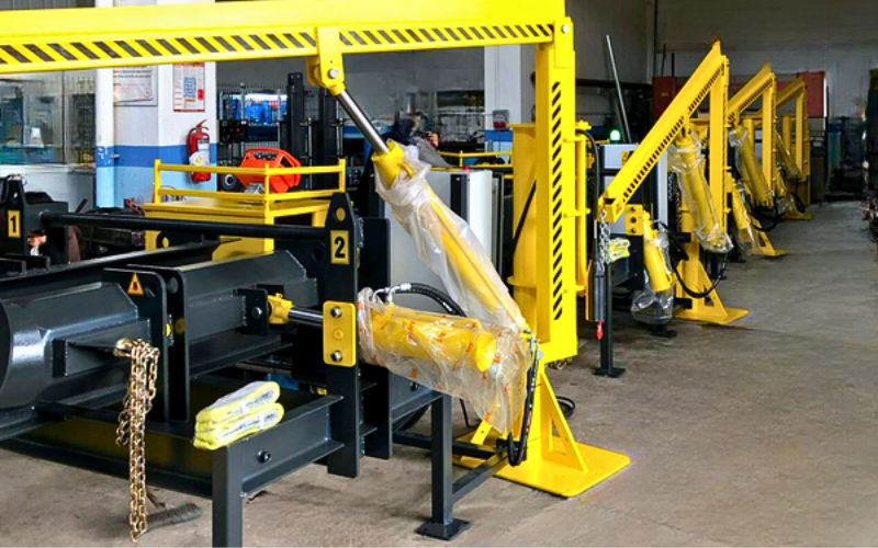 GMR-023 Workshop Model — factory production line with multiple units under assembly